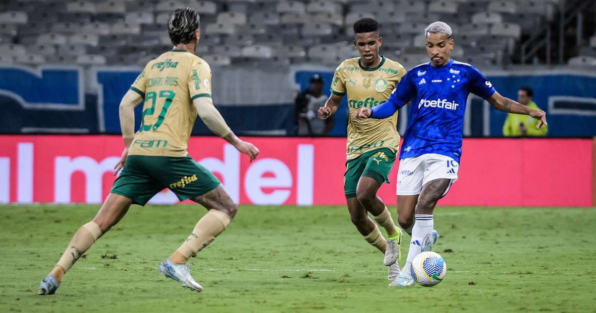 Cruzeiro cresce no segundo tempo, mas sofre virada do Palmeiras no Mineirão