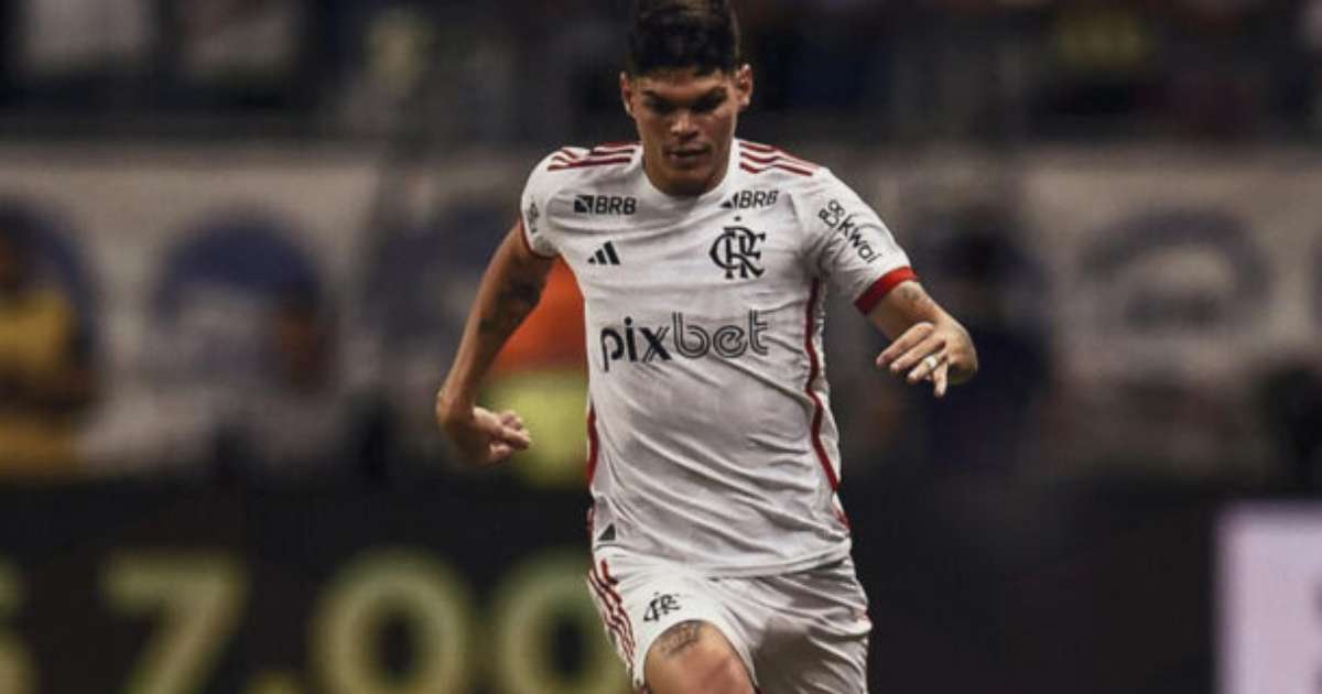 Ayrton Lucas do Flamengo alcança marca histórica na carreira