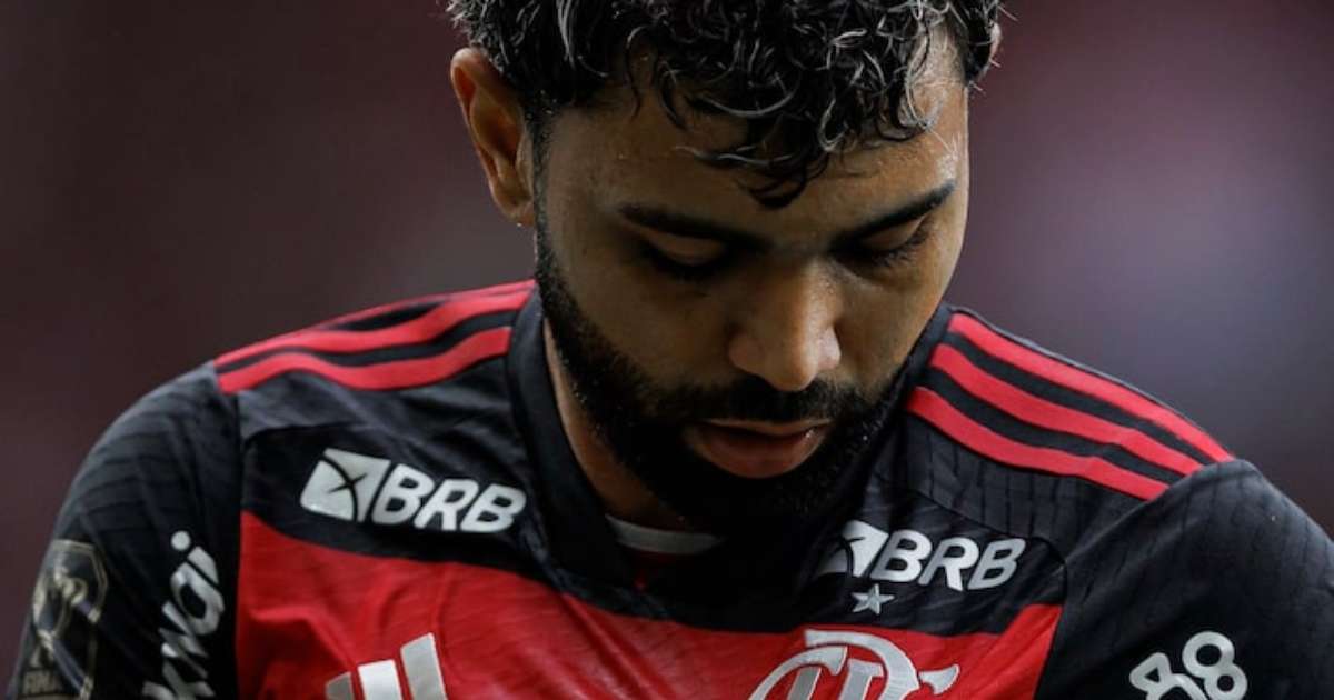 Despedida de Gabigol no Flamengo: chuteira dourada marca despedida do jogador.