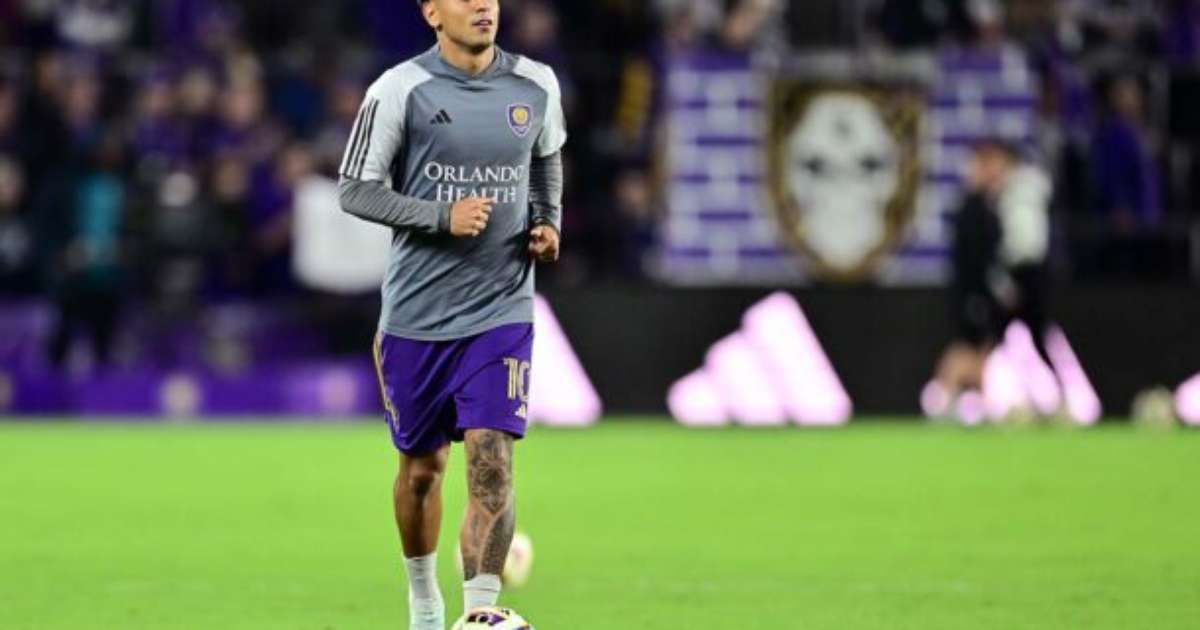 Palmeiras avança por Facundo Torres: negociação a caminho para reforço no ataque.