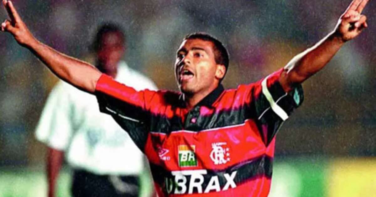 Romário participará de despedida de Adriano Imperador com a camisa do Flamengo.