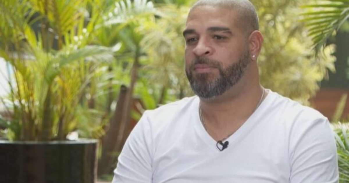 Adriano demonstra ansiedade antes de despedida do Flamengo.