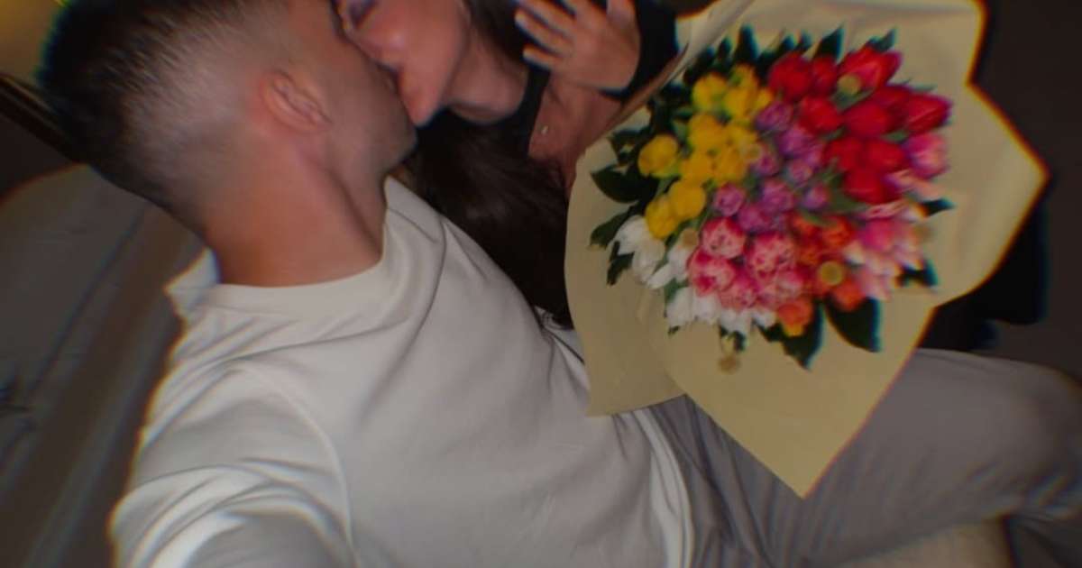 Leo Ortiz, Zagueiro do Flamengo, Propõe Casamento Durante Viagem a Portugal