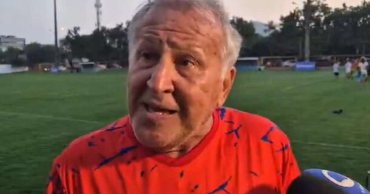 Zico comandará despedida de Adriano no futebol