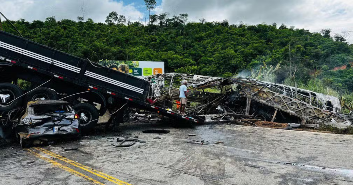 O Que Se Sabe Sobre O Acidente Envolvendo Carreta Carro E Nibus Em Mg