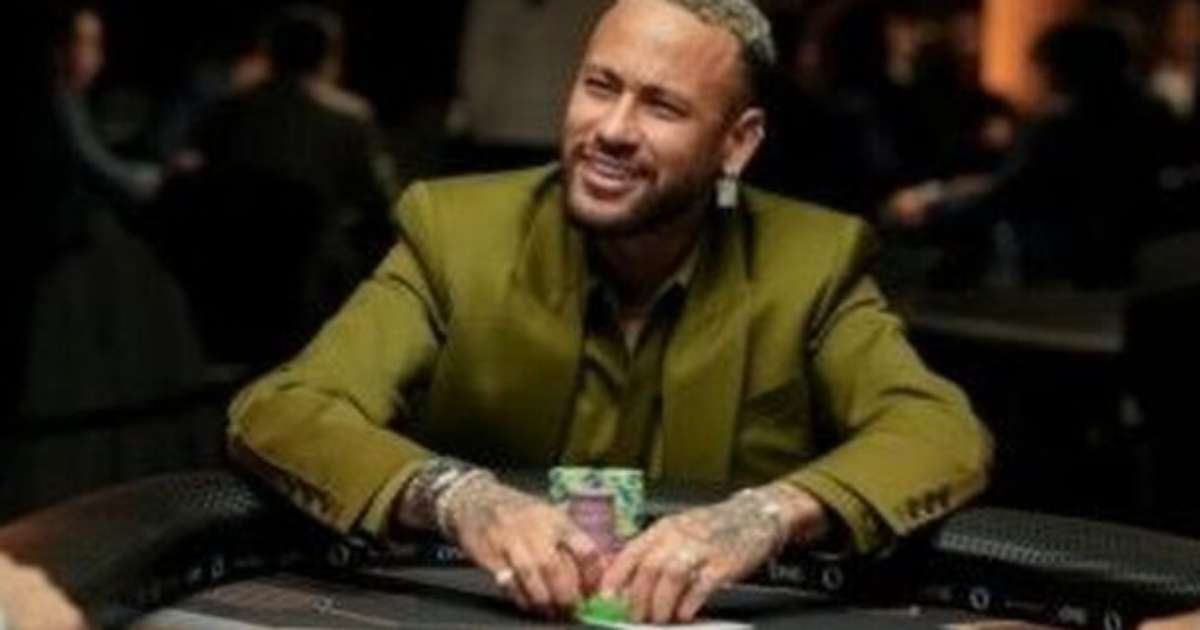 Neymar Declara Amor ao Santos e Brinca Sobre Convite do Corinthians.