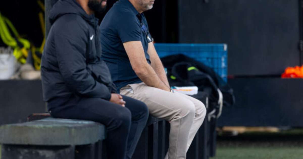 POSSÍVEIS REFORÇOS! Corinthians explora mercado e planeja contratações para temporada de 2025.