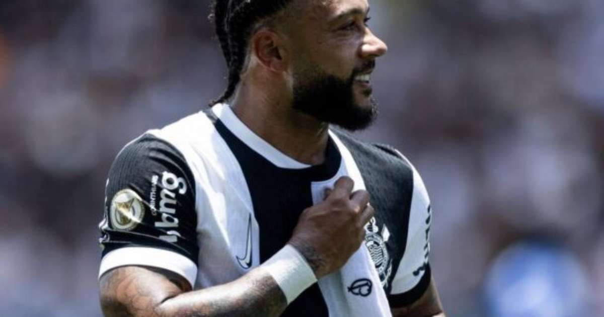 Depay busca organizar amistoso entre Corinthians e clube de Gana