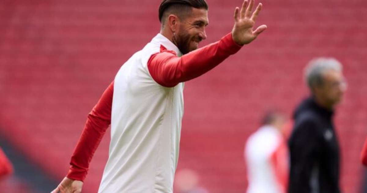 Diretor do Cruzeiro aponta condições para avançar em contratação de Sergio Ramos