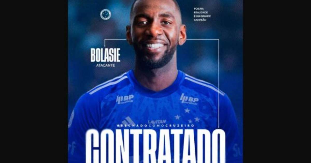 Cruzeiro fecha contratação do atacante Bolasie para reforçar equipe titular.