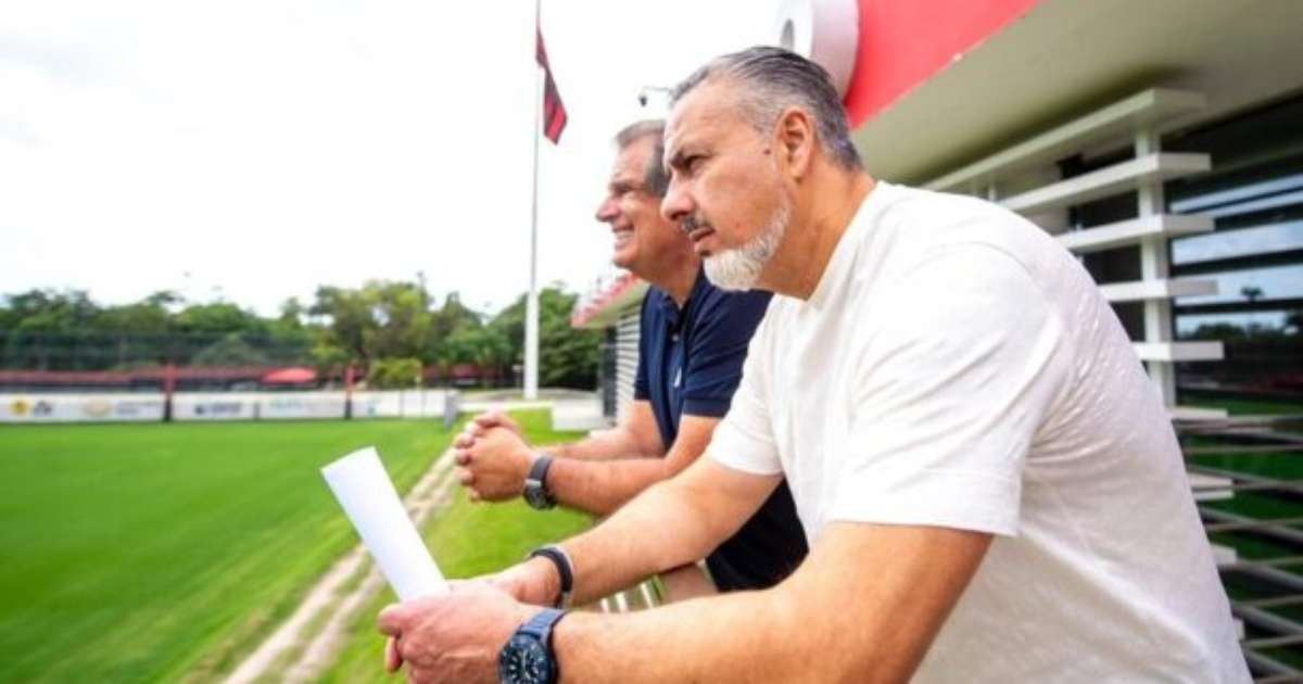 JOSÉ BOTO IMPRESSIONADO COM O FLAMENGO! Primeiro dia no Ninho do Urubu impressiona o novo diretor!