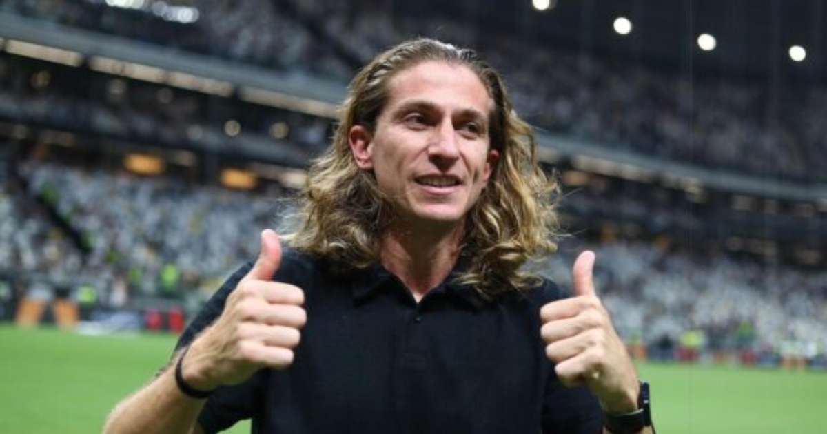 JOSÉ BOTO CONFIRMA FILIPE LUÍS NO FLAMENGO! Ele será top-mundial, diz o novo diretor de futebol