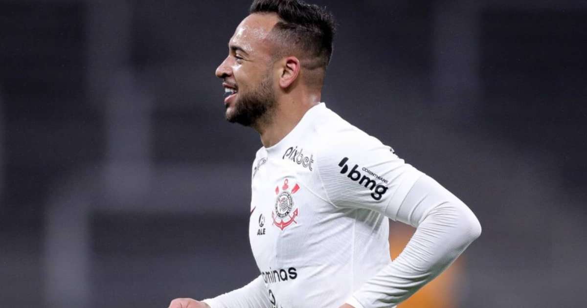 Corinthians assegura permanência de Maycon até 2025