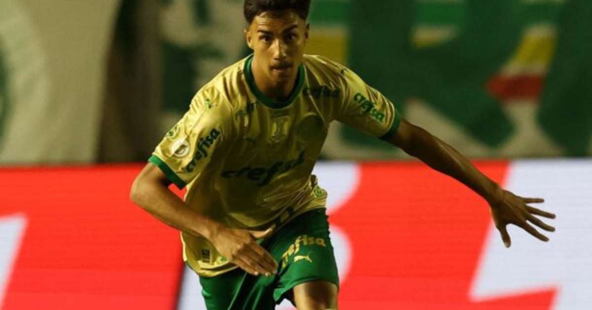 DE SAÍDA? Gigante europeu envia proposta oficial por jogador do Palmeiras, Vitor Reis