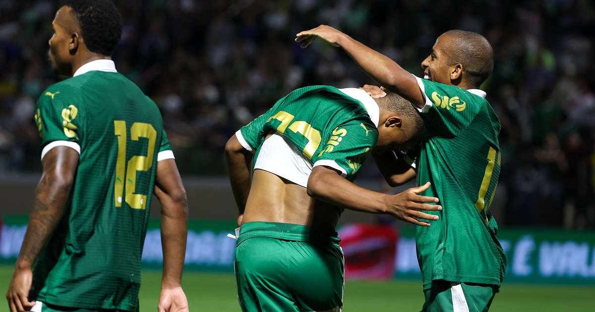 Palmeiras elimina o Referência e garante vaga na terceira fase da Copinha.