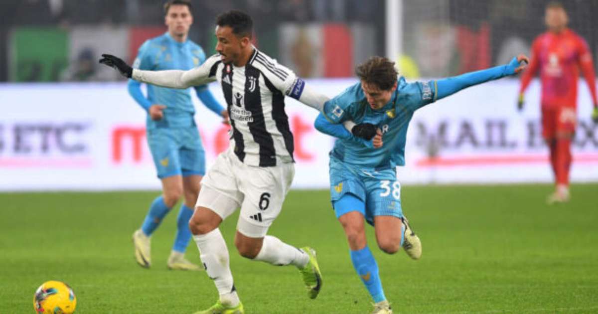 Danilo negocia entre Napoli e Flamengo após possível rescisão com Juventus