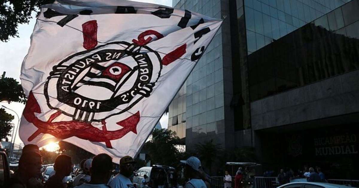 CORINTHIANS MUDA DIREÇÃO! Reviravolta na gestão de 2024 após pedido de afastamento importante!