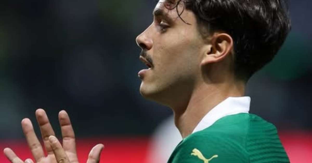 Mauricio Dedica Gols em Estreia à Namorada: 