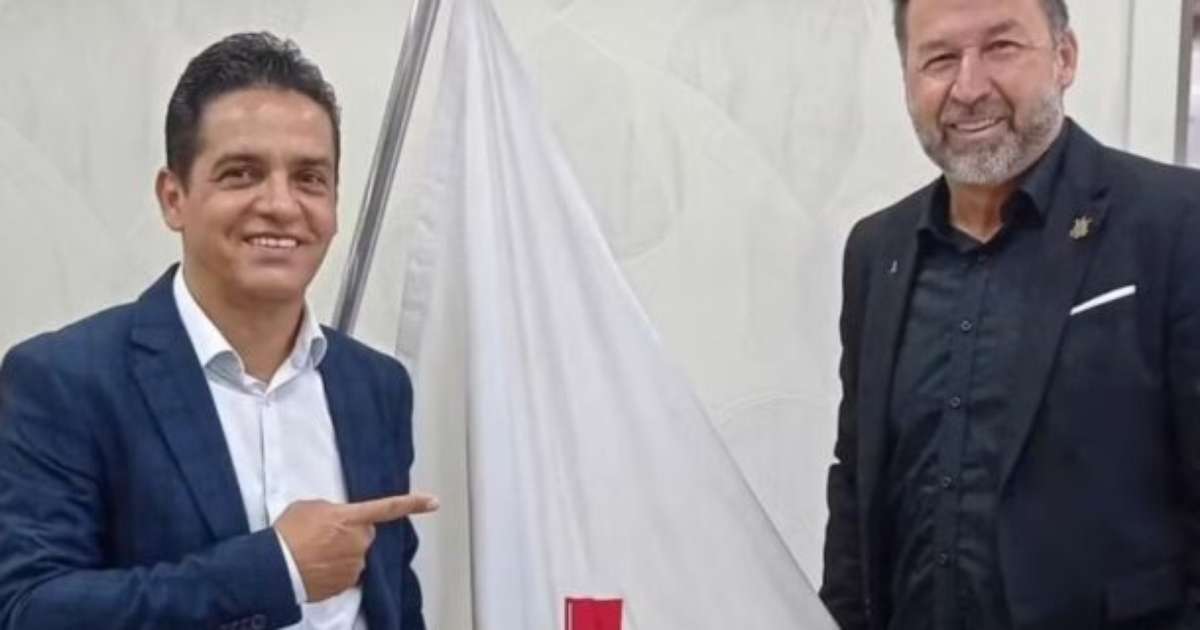 Diretor do Corinthians renuncia sob pressão e investigação em andamento.