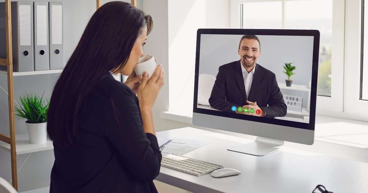 A Surpreendente História da Webcam: Uma Invenção Nascida do Amor ao Café