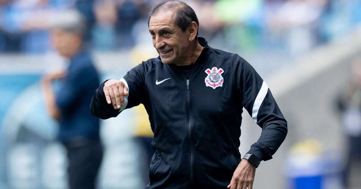 Ramón explica escolhas de jogadores e mira clássico contra São Paulo.