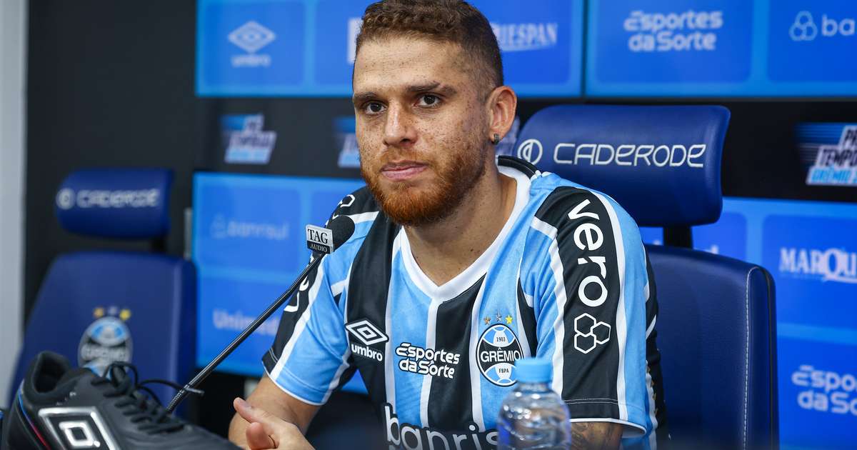 Cuéllar explica decisão de não ingressar no rival Flamengo.