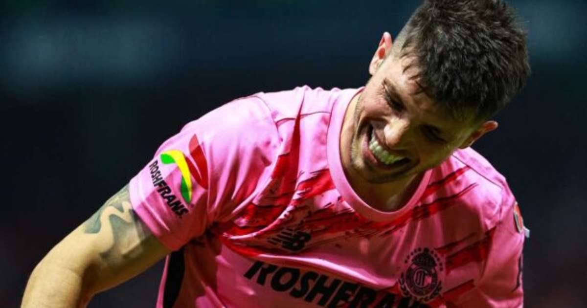 Grêmio foca em contratação de Tiago Volpi para reforçar equipe.