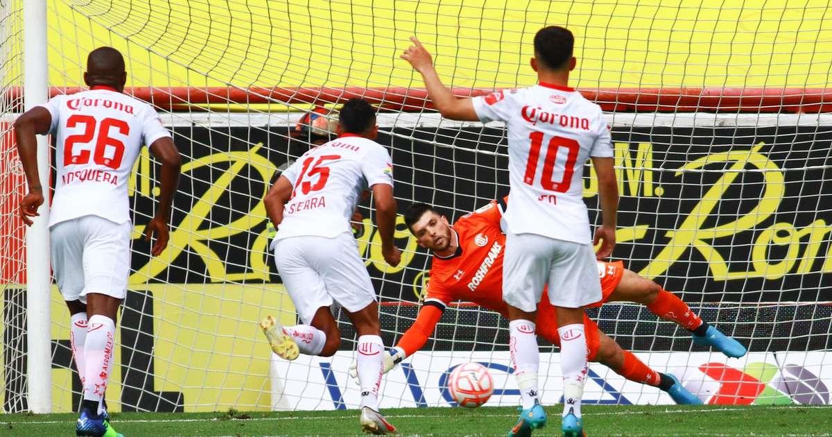 Goleiro ex-São Paulo próximo de fechar com o Grêmio