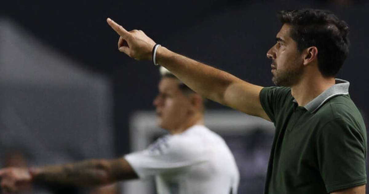 Abel solicita contratação de volante e destaca importância da vontade de Claudinho.