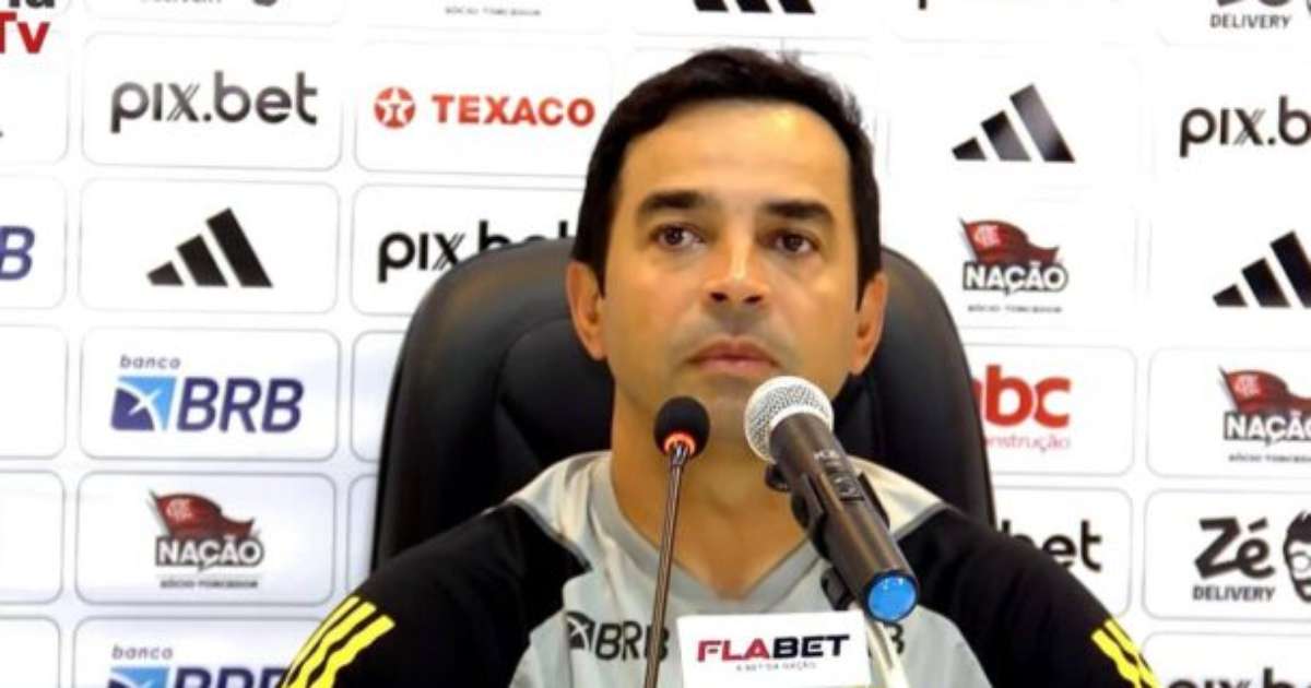 GOLEADA! Eficiência do Flamengo e elogios a Carlinhos ressaltados por Cleber dos Santos.