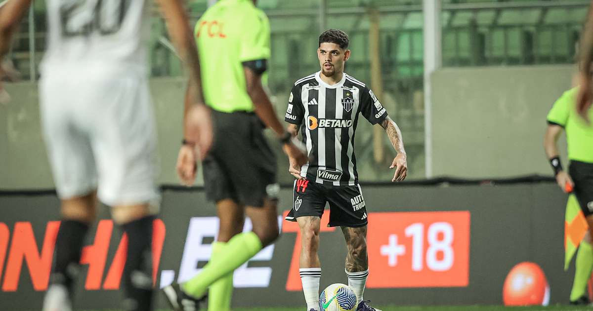 Grêmio negocia contratação de lateral-esquerdo do Atlético-MG