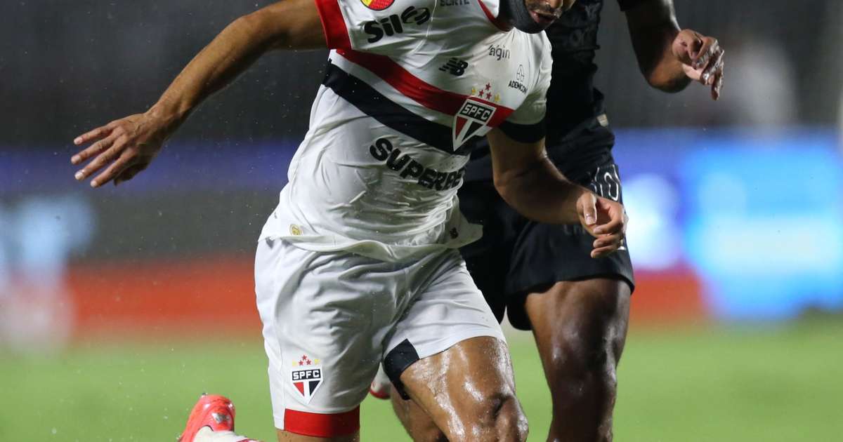 Lucas Moura fala sobre qualidade e expectativas do quarteto mágico do time
