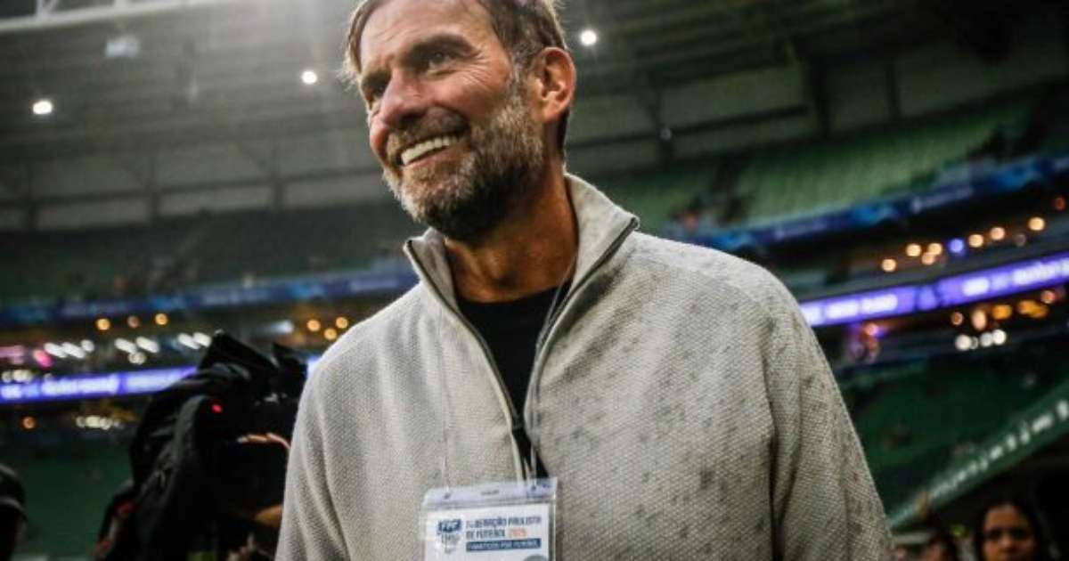 Klopp visita Allianz para assistir Palmeiras x Bragantino no Brasileirão.