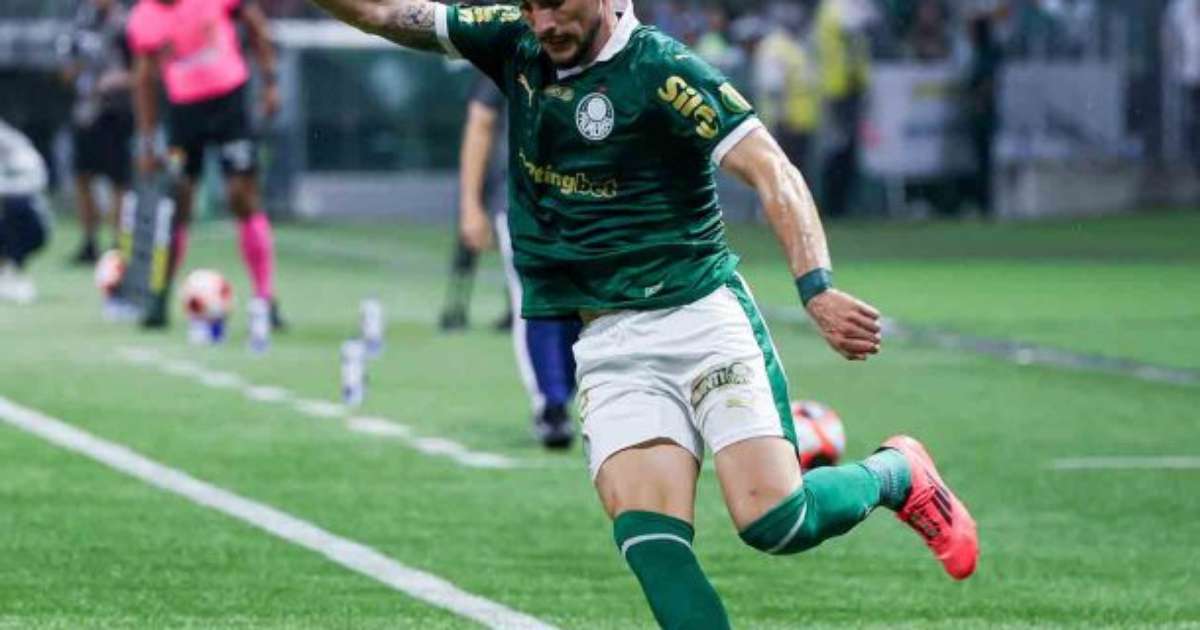 Piquerez retorna e intensifica disputa por vaga na lateral do Palmeiras