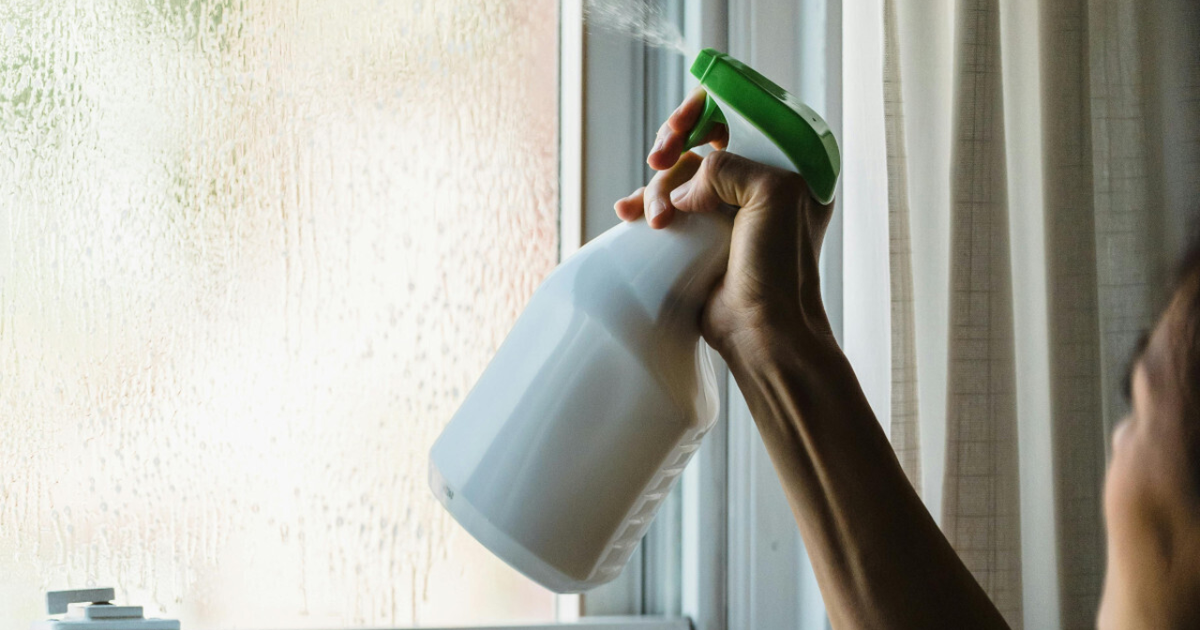 Dê adeus à sujeira: O segredo para limpar as grades das janelas da cozinha de forma fácil e eficaz