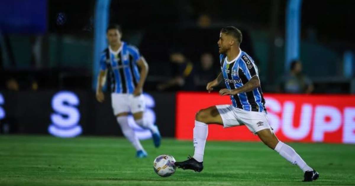 estreia segura de Cuéllar no Grêmio: adaptação rápida e desempenho consistente