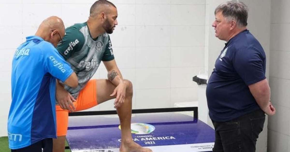 weverton defende anderson barros: a importância do trabalho em equipe no futebol