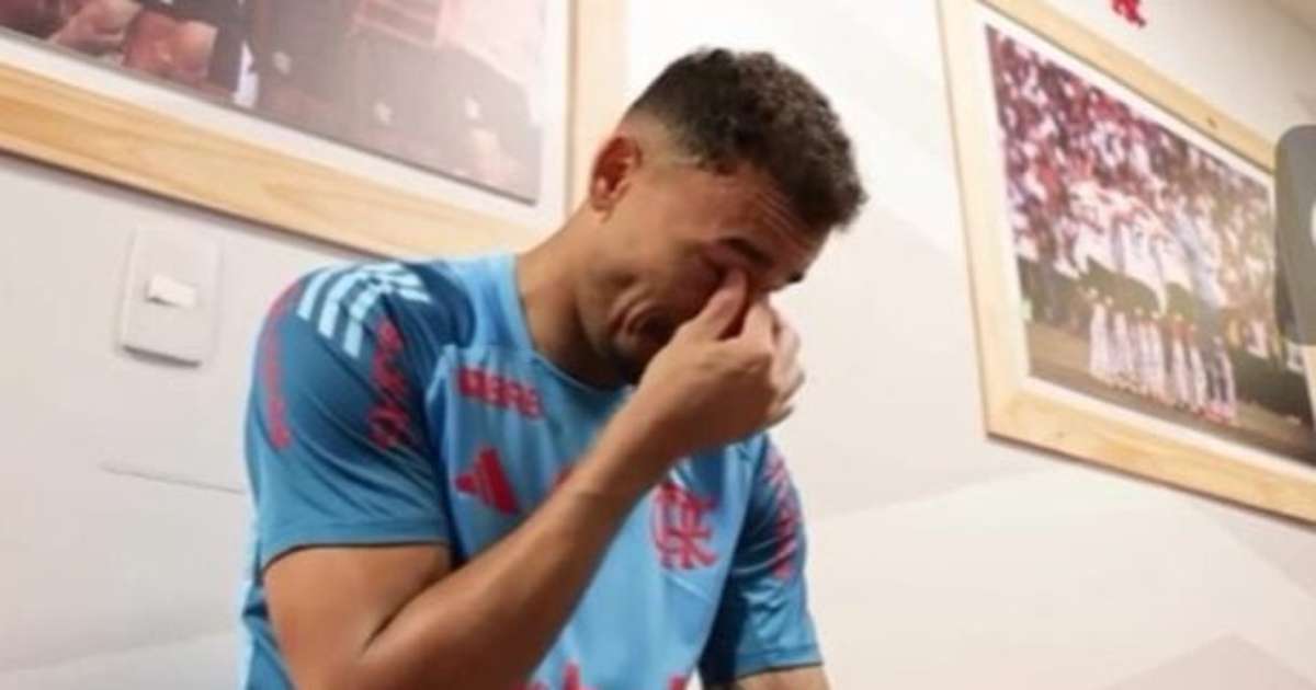 Emoção de Danilo ao ouvir mensagem do pai após partida: Pegaram pesado