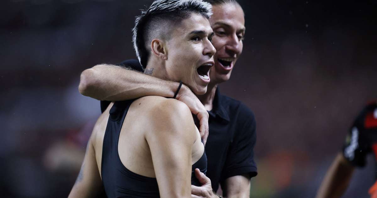 Filipe Luís: Mais Títulos que Derrotas no Flamengo