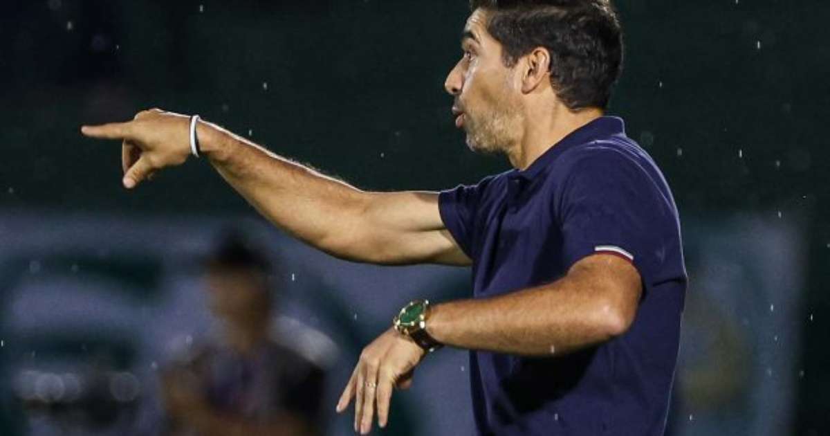 Abel destaca importância do time ideal e identifica vagas no Palmeiras