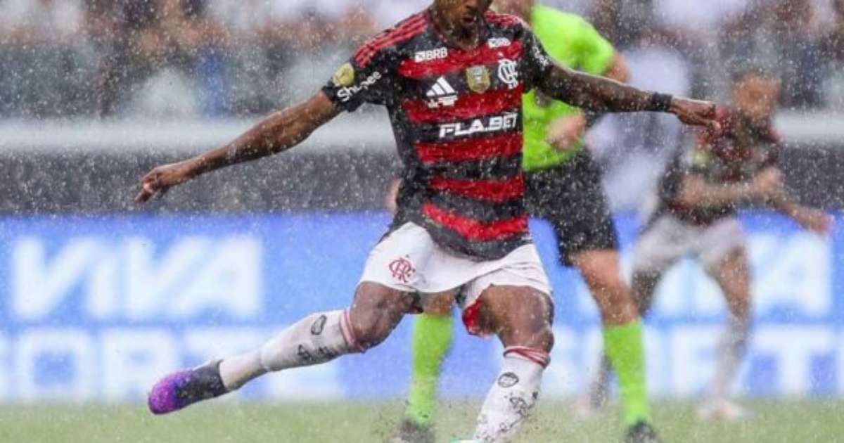 Santos mostra interesse em Bruno Henrique, atacante do Flamengo.