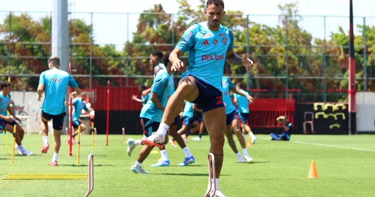 Flamengo enfrenta Portuguesa-RJ após conquistar Supercopa no Campeonato Carioca