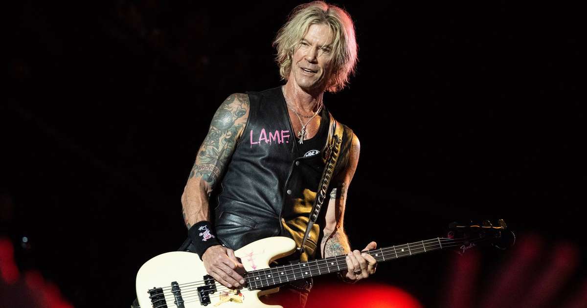 956431835-duff-mckagan-guns-n-