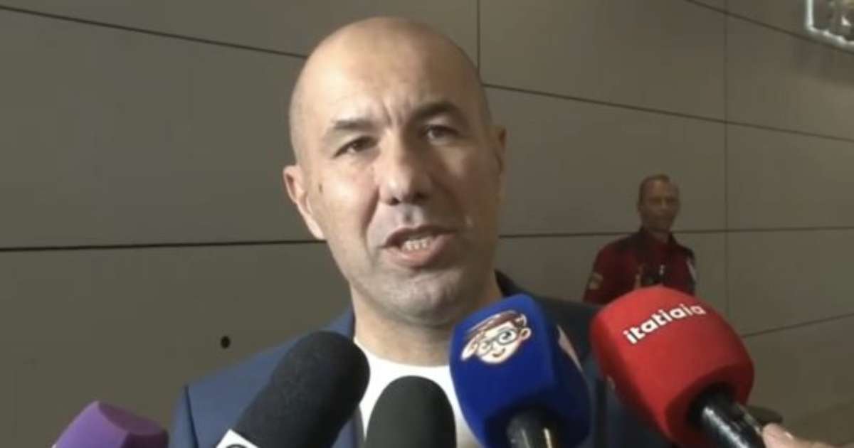 Novo técnico de futebol, Leonardo Jardim desembarca em Belo Horizonte para comandar o Cruzeiro