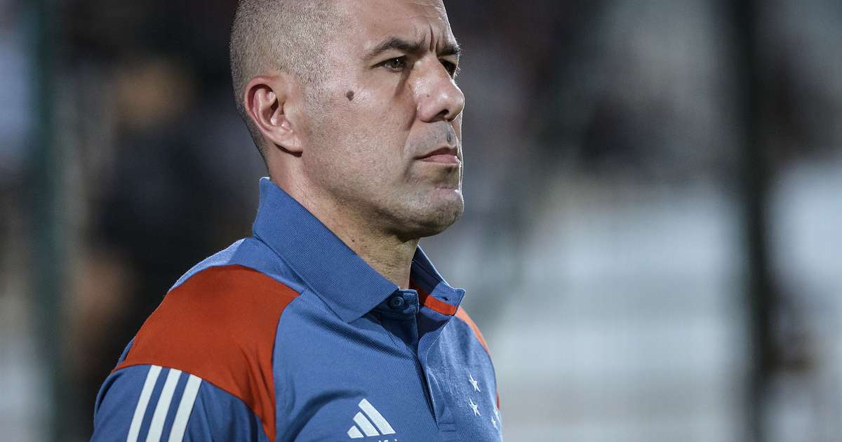 CLIMA TENSO NA SEMIFINAL! Cruzeiro avança, mas desempenho preocupa torcida!