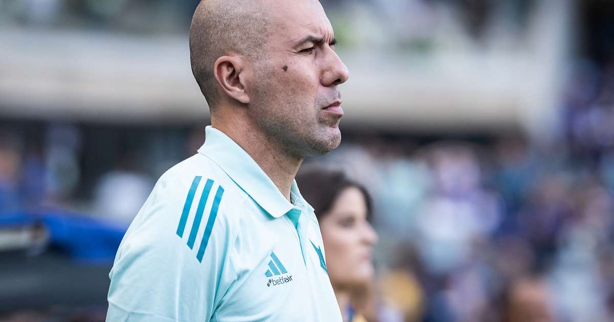 Leonardo Jardim reconhece falhas e busca o Cruzeiro ideal.