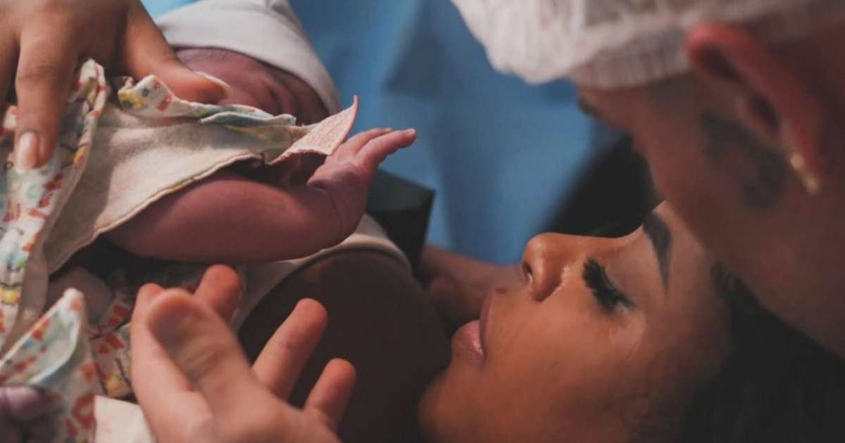Nasce o filho de MC Daniel e Lorena Maria e nome supreende: 'Meu líder' - Portais