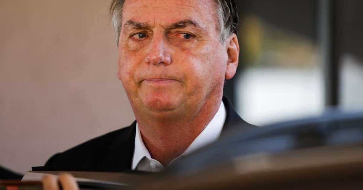Bolsonaro abriu Alvorada e cedeu carro da Presidência para evitar prisão de blogueiros, diz delação