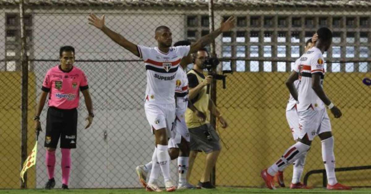 André Silva decide, São Paulo vence o São Bernardo e chega confiante nas quartas