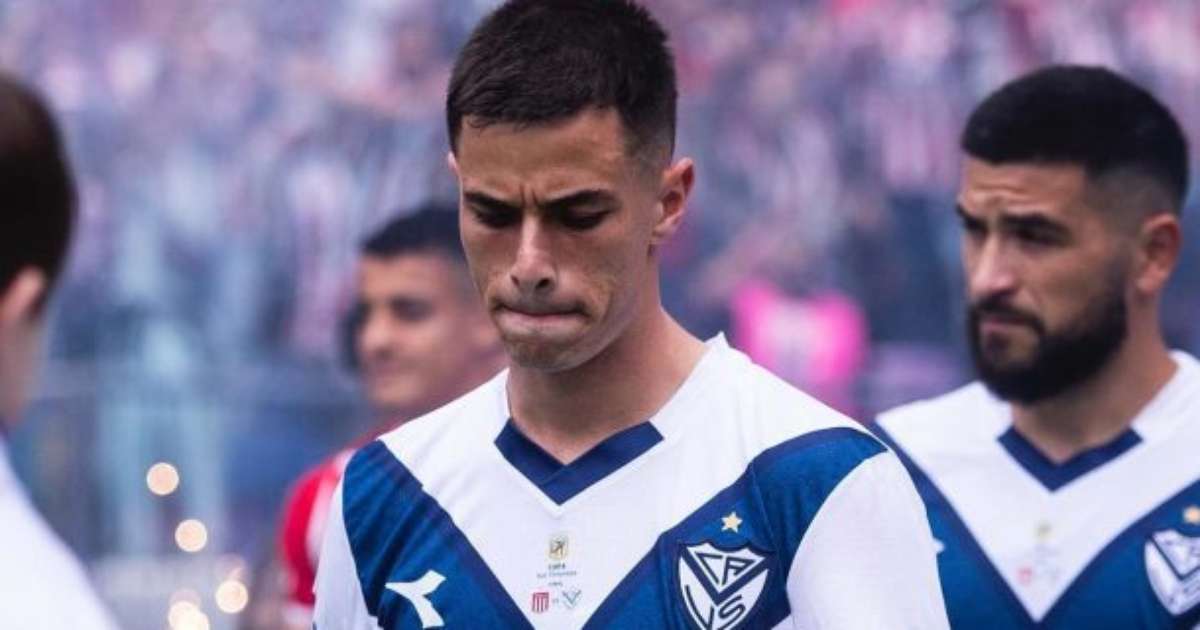 NÃO VAI A LUGAR NENHUM! Zagueiro é reintegrado ao elenco!